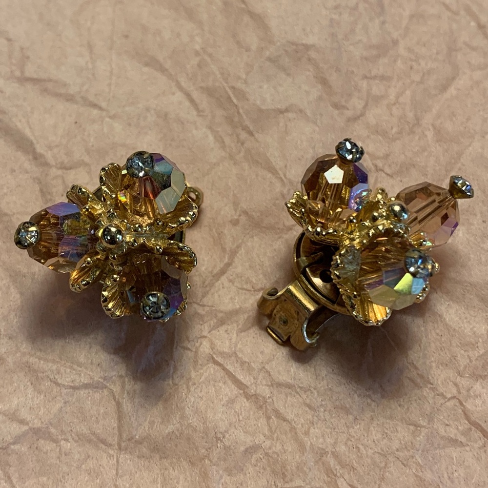 Hattie Carnegie Vintage Clip On Flower Earrings